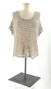Beige Top Size Medium (M) Short Sleeve Crocheted With Gold Accents - TheRealThreads